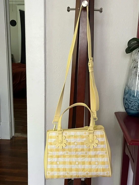 Betsey Johnson Yellow and White Daisy Checkered Handbag - Picture 2 of 5